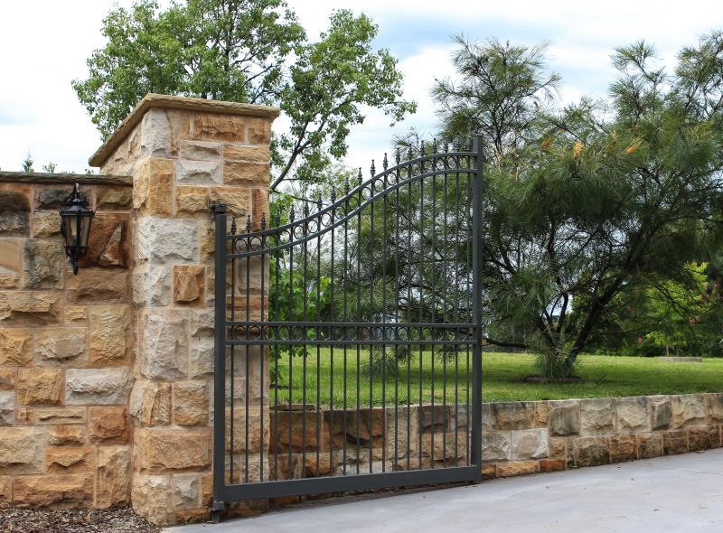 Building Gate Installation in Clermont, FL
